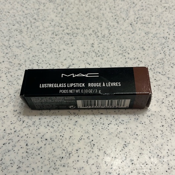 MAC Lustreglass Lipstick I Deserve This - Picture 3 of 10